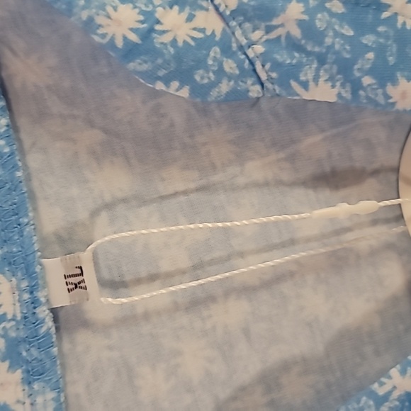 Chic Blue Floral Midi Dress - Picture 3 of 9